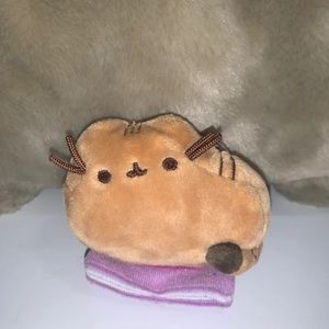 Pusheen keychain